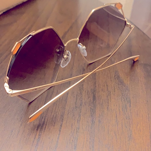 Bulgari Sunglasses - pink and gold - Picture 4 of 7